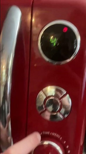 How to set the clock on a retro style Galanz microwave #shorts #microwave #clock