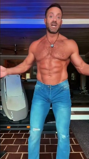 These men’s 3 pack stretch ripped jeans have the perfect amount of flexibility, so they move with