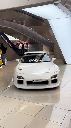 Exploring Pure White Rotary RX-7 Performance