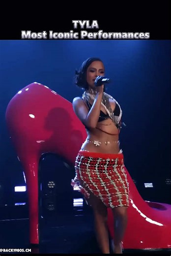 Celebrities can’t hide their reactions as TYLA delivers unforgettable, show-stopping performances. #tyla #usa #live #music #song