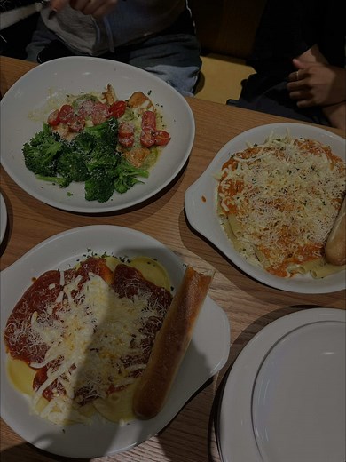 Olive Garden Vaughan Mills review: What it actually tastes like