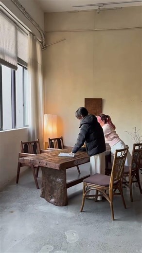 split the wood—and this is the solid wood slab table I got.