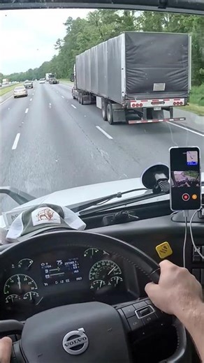 Highway Rhythm | Light Florida Truck Passing a Heavy Semi #shorts