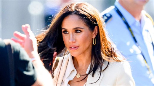 Meghan Markle gives 'death stare' to staff member in viral clip