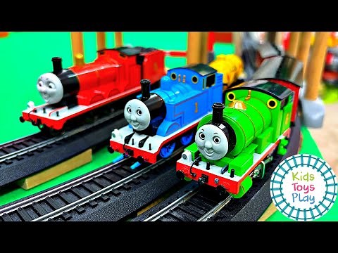 Watch This Incredible Thomas & Friends Model Train Layout Come To Life