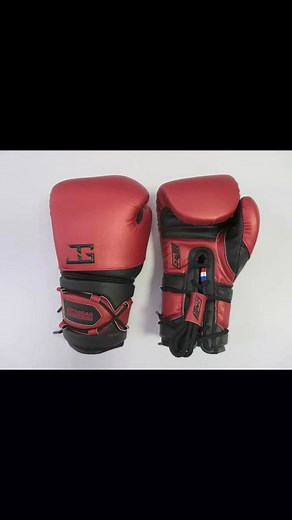 Top Quality Boxing fight gear and combat sports equipments available - at reasonable prices - Worldwide Quick & on time delivery - with fully replacement guarantee Book your customize order now and get your gears and apperals on time. Articles : Custom made gears (boxing , kickboxing , mma , Muay Thai, BJJ , judo , karate . Also possible with your logo customization engraving. #canadamma #unifiedmma #rearnakedchoke #jiujitsu #bjjlifestyle #mmafighter #grit #determination #mmatraining #ufcprospec