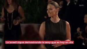 ¡Luce igual de radiante que siempre! Bar Refaeli deslumbra con foto en bikini