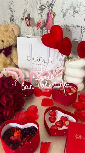 CAROLGI on Instagram: "♥️5 Idee regalo per San Valentino firmato Carolgi:♥️ 1. Bracciale cuori pavé di strass 2. Anello tris di cuori 3. Orecchini cuori openwork 4. Collana cuore di luce 5. Bracciale nodo d’amore CarolGi - Gioielli www.carolgi.it Spedizione in h24 💫 Paghi con Paypal-ScalaPay-Klarna #carolgi #bijoux #outfit #stile #gioielli #ultimetendenze #accessori"