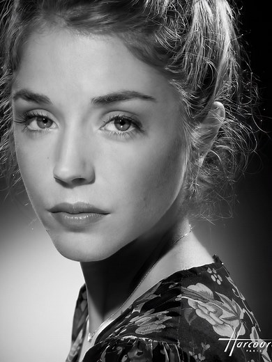 La séance photo Studio Harcourt est une expérience exceptionnelle à offrir à vos proches, pour immortaliser vos plus précieux instants. | Studio Harcourt Paris