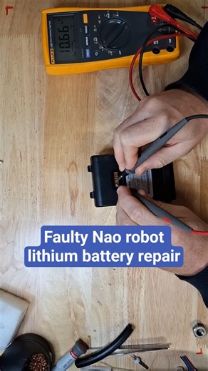 Faulty Nao robot lithium battery repair and re-cell 18650 - part 1 disassembly