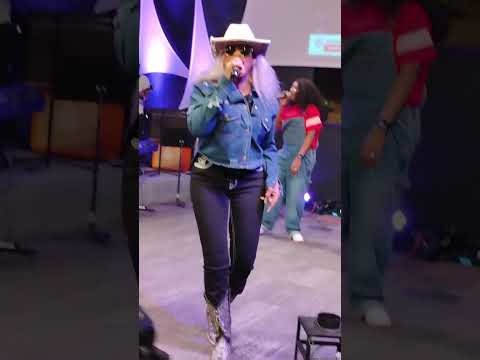 Le concert de Nathalie Makoma à Dallas, samedi 13 septembre 2025.