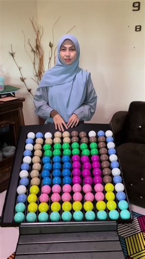 Ball Puzzle Sorting Game for IQ Training