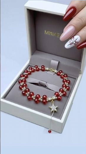 Do this bracelet in just few minutes. diy beaded bracelet #beadedbracelet #beading
