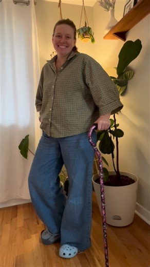 Wander Makes on Instagram: "Week two of progressive weight bearing means… it’s cane season! I really missed sewing while I was stuck in bed so this week I’m making up for lost time. This is my wearable toile of the Impala Shirt. It has the sweetest details that made it really fun to sew. It’s surprisingly quick too! Pattern: #impalashirtpattern by @julesmsmit Fabric: flannel from St. Vinnie’s — I scored a whole bolt of this!"