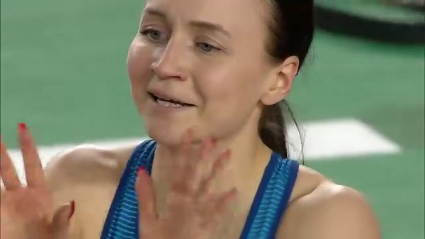 A historic gold medal! Reetta Hurske becomes the first ever Finnish woman to win a European indoor title with a storming run in the 60m hurdles! | European Athletics