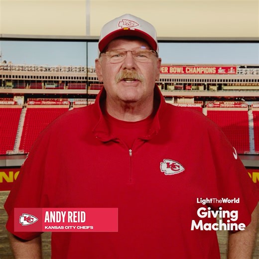 "Every donation is a touchdown" - Big Red Coach Reid Mark your calendar to visit the Giving Machine at Union Station this holiday season! And GO CHIEFS! Supporting the following charities: ✨ Catholic Charities of Kansas City-St. Joseph ✨ The HALO Foundation ✨ HappyBottoms.org ✨ Harvesters - The Community Food Network ✨ Hillcrest Transitional Housing ✨ Days for Girls International ✨ CARE ✨ Science City at Union Station ✨ The Mayor’s Christmas Tree #LightTheWorld #GivingMachine @lighttheworldgivin