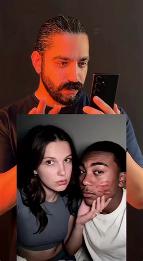 Tutorial on Taking Group Photos of Stranger Things Characters Tutorial de como tirar fotos em grupo dos personagens de Stranger Things Como fazer o IA da Millie Bobby Brown Como fazer foto de IA com famoso Como fazer foto de IA no Gemini Como fazer os penteados da Millie Bobby Brown Tutorial da Millie Bobby Brown Como fazer uma edição da Millie Brown Fotos de looks da Millie Bobby Brown Millie Bobby Brown regal Prompt para foto de IA da Millie Bobby Brown ChatGPT da Millie Bobby Brown Tutoriais 