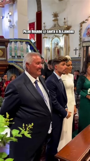 Pilar Bogado Canta a Alejandro en Su Boda