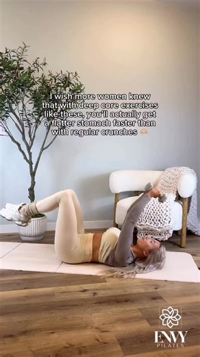 Functional deep core exercises are chefs kiss 😚👌🏼 I love to mix my favourite Pilates core exercises, while keeping each movement SLOW and controlled!! Let me know if you’d like more examples of deep core exercises, to help you strengthen your inner core muscles girlsss ✨ P.S. All my FREE YouTube Pilates Strength Workouts are 🔗 in my bio for you! #fitnessmotivation #dumbbells #dumbbell #liftweights #fitnessmotivation #athomeworkouts #goals #pilates #pilateslovers #deepcoreworkout #athomeworko