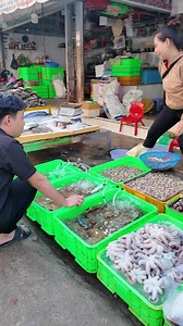 5.8M views · 61K reactions | Trãi nghiệm cầm 2 triệu đi chợ Xóm Lưới Vũng Tàu sẽ mua được gì 殺殺殺 #binhdienhunter #haisan #review | Bình Điền Hunter | Facebook