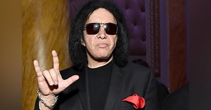 Volunteers, companies churn out free masks