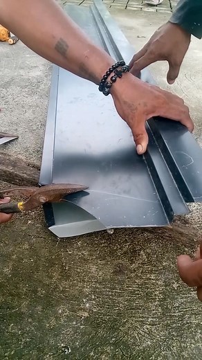 Box gutter #roofingexperts #gutterinstallation #fbreelsfypシ゚viralfbreelsfypシ゚viral | Mingol