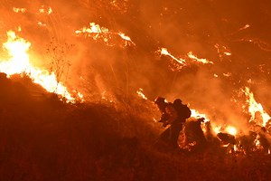 The Photos And Footage Of The Wildfire Sweeping Across Los Angeles Are Absolutely Unreal
