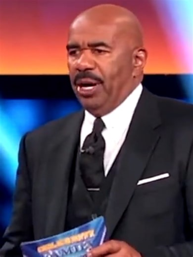 John Legend and Chrissy Teigen Discuss Dogs on Family Feud