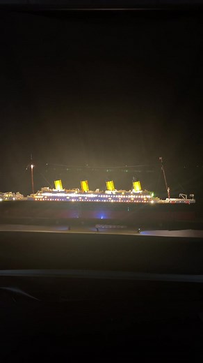 Illumina tu Titanic de LEGO con Light My Bricks