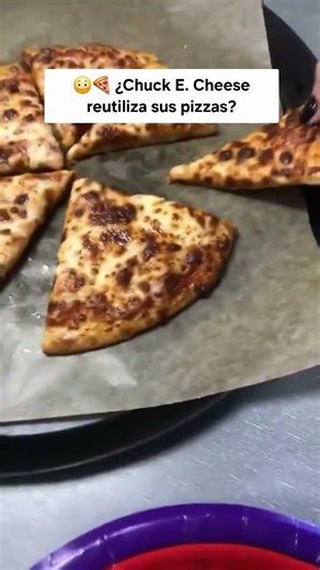 😳🍕 Does Chuck E. Cheese reuse his pizzas? #shorts #viral #chuckecheese #theory #pizza #fyp #trick