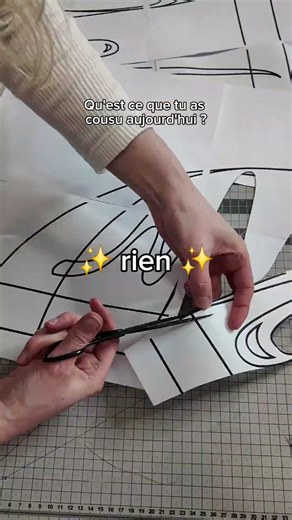 Quand je veux montrer l'avancée de mes cosplays au bout de 4h de taff mais qu'il y a rien a montrer😂