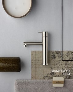 Diametro35 Inox: l’iconica serie #Ritmonio rappresenta l’intersecazione perfetta di linee nette e ortogonali, attorno alla quale dare forma all’ambiente bagno.‎ | Ritmonio