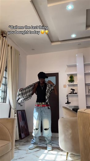 Indrizayomide's Latest Trendy Moments with His Girlfriend