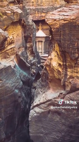 Petra Mahalimuya: A Unique Edition Experience