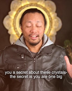 I used to rely on crystals to protect my energy and keep negativity away. Black tourmaline in my pocket. Amethyst by my bed. Selenite on my desk. But let me tell you something I wish I had known earlier: You are the crystal. Everything a crystal can do, you can do. Once I discovered that I had eight psychic senses, everything shifted. I stopped getting drained by other people. I started protecting my energy from within. And manifesting? It became faster, easier, and real. In this free 2-hour mas