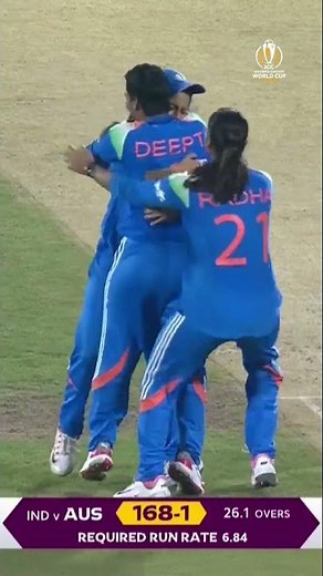 A flying Jemimah Rodrigues takes a blinder 🚨🤩 #CWC25