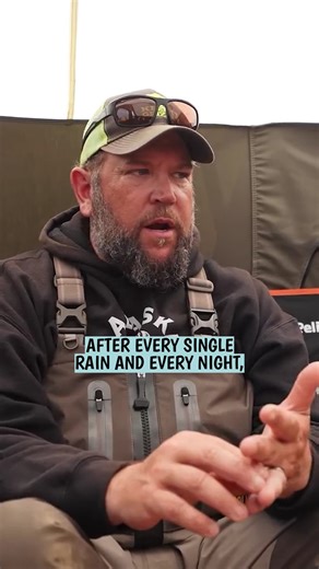 This Camp Is Surrounded By Bears! #couple #animal #bear #fblifestyle | Kara and Nate