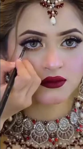 Makeup 💋 Artist ka Magic 😱 Dulhan Eye Makeup Transformation | Beauty Shortsbridal eye makeupdulhan