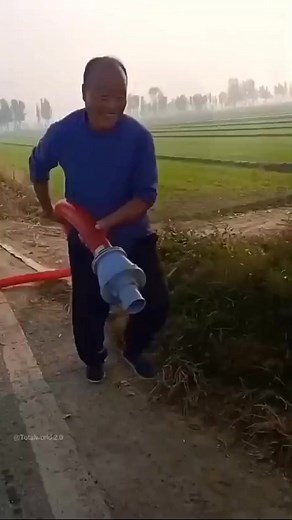 See which irrigation method is used for the fields of Japan. #WowAmazing #jugad #creative #japanese #technology #Wow #engineering . | Rahul Vlogs