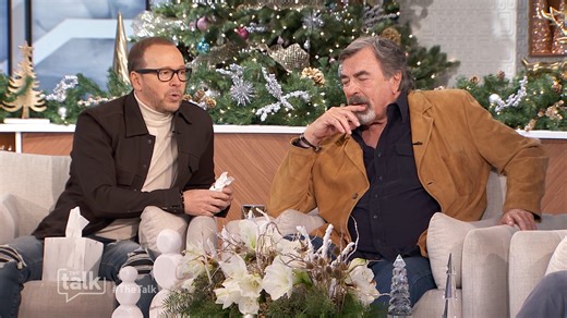 Donnie Wahlberg and Tom Selleck get emotional over final 'Blue Bloods' dinner scene 🥺 | The Talk