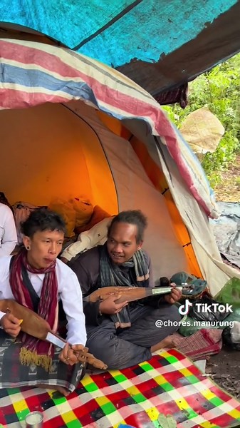 Mengungkap Budaya Hasapi Batak di Toba