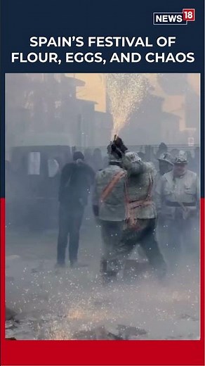 Spain’s ‘Els Enfarinats’ Festival Turns Ibi Streets Into Flour Battlefield | Spain News | N18S