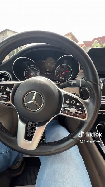 Ene Gabriel pe TikTok