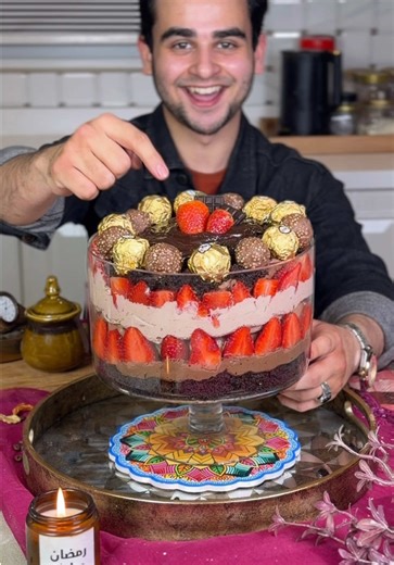 😍 Triple Chocolate Mousse Cake for Post-Iftar Dessert Cravings! 🍫 Recipe ingredients: Moist Chocolate Cake - Recipe credit: baking with amna Flour 1 3/4 cup (224g) Cocoa Powder 3/4 cup (96g) Baking powder 2tsp Baking Soda 1tsp Salt 1/2 tsp Sugar 11/3 cup (280g) Cake Pan ( 7 inches, 2 pans) Oil 1/2 cup (125ml) Yogurt 1/2cup (125g) Vinegar / Sirka 1tbsp (15ml) Milk 1/2 cup (125ml) Coffee 2tsp Hot Water 3/4 cup 🤍Bake at 160°C for 30 to 35 minutes in OVEN or in AIRFRYER for 20-25mins. 🤍PATILA BA