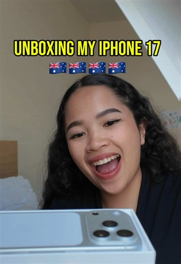 UNBOXING MY IPHONE 17🥰 #dianainaustralia #australia🇦🇺 #internationalstudent #livingalone #iphone17