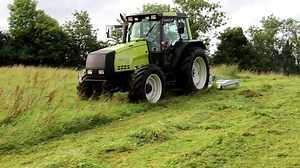 7.6K views · 62 reactions | ***** Attention Major 9FT GDX TOPPER ***** Centre mounted! No Wheel Marks! No Missed Bits! Fully Galvanised! This Topper when working create's a vacuum within the machine, drawing the grass up to the cutting blades giving you the cleanest of cuts. See For Yourself the Evidence Is Below!! For more details visit our website on www.clarkemachinery.ie or +353 (049) 8544353 for a quote and for expert advice! | Clarke Machinery Ltd | Facebook