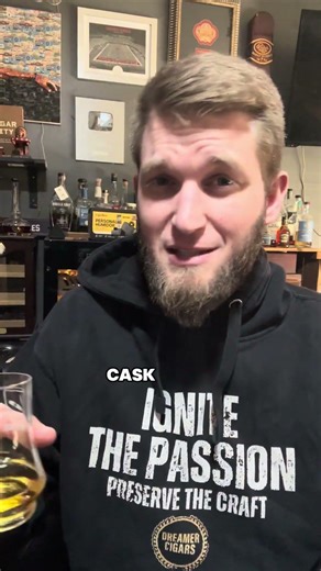 Cigar Pairing: Rabbit Hole Dareringer & Volition America Connecticut