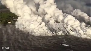 Hawaii volcano: Kilauea lava crashes into ocean in shock video