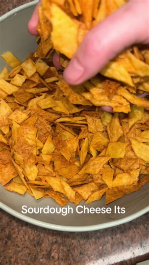 Addictive 5-Ingredient Sourdough Cheese Its Recipe