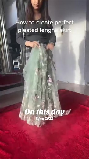 Saree Design and Fashion Insights for January 5